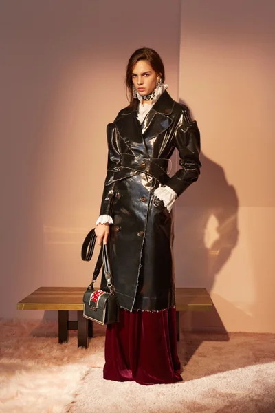 Look 1